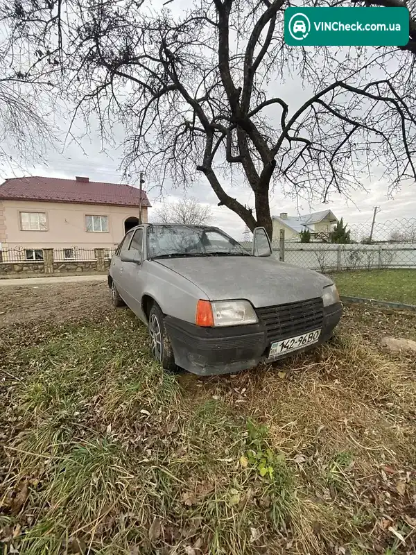 Opel Kadett 1986, фото з оголошення 2 з 6, VIN W0L000049H2509779