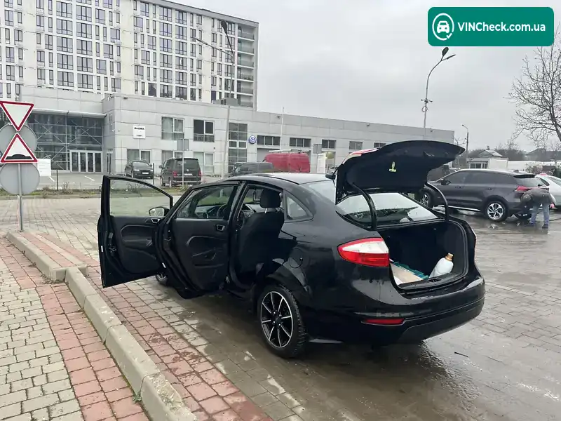 Ford Fiesta 2015, фото з оголошення 2 з 8, VIN 3FADP4BJ7GM103956