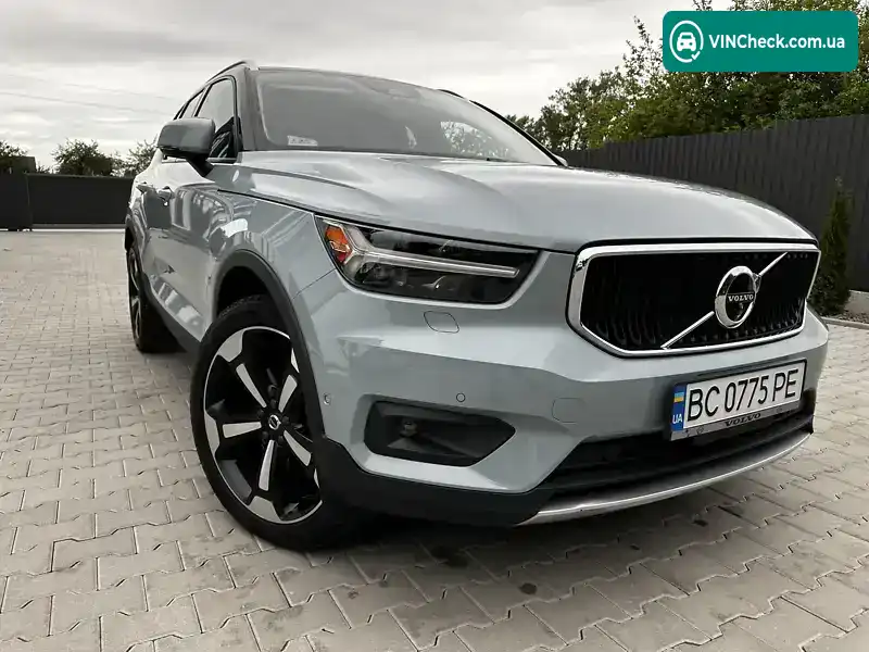Volvo XC40 2018, фото з оголошення 2 з 21, VIN YV4162UK3K2058733
