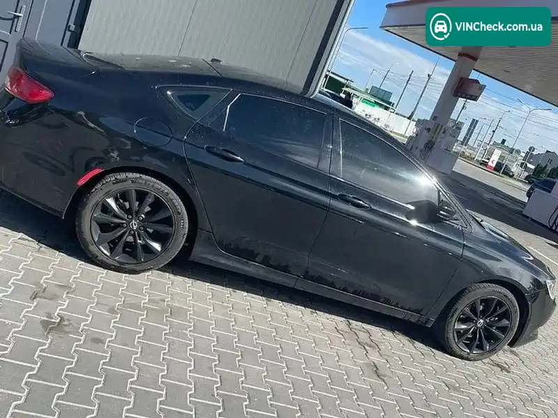 Chrysler 200 2015, фото з оголошення 2 з 7, VIN 1C3CCCBB6FN666249