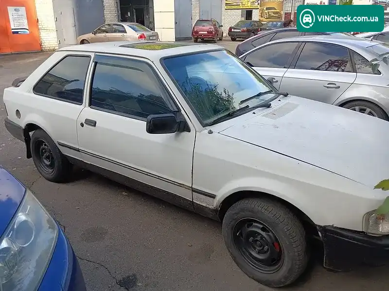 Ford Escort 1989, фото з оголошення 2 з 20, VIN WF0BXXGCABHJ63179