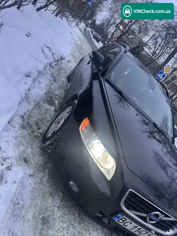 Volvo V50 2012, фото з оголошення 1 з 17, VIN YV1MW84E1C2689849