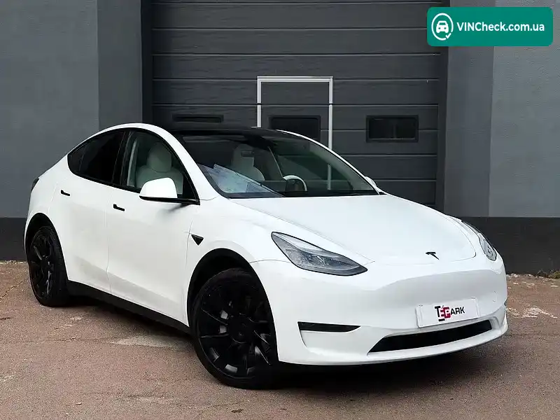 Tesla Model Y 2023, фото з оголошення 2 з 20, VIN 7SAYGAEE7PF641122