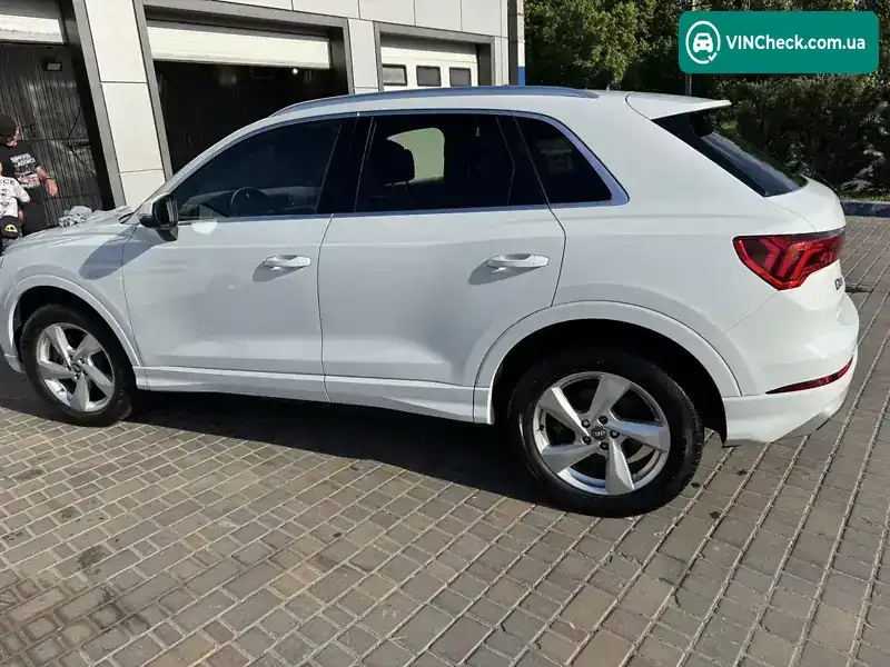 Audi Q3 2019, фото з оголошення 1 з 10, VIN WA1AECF31L1063142