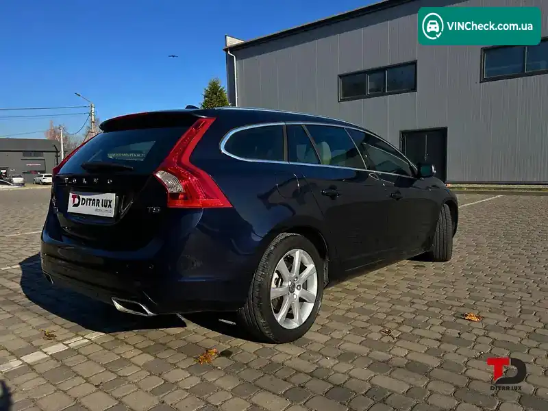 Volvo V60 2016, фото з оголошення 2 з 20, VIN YV140MEKXH1334958