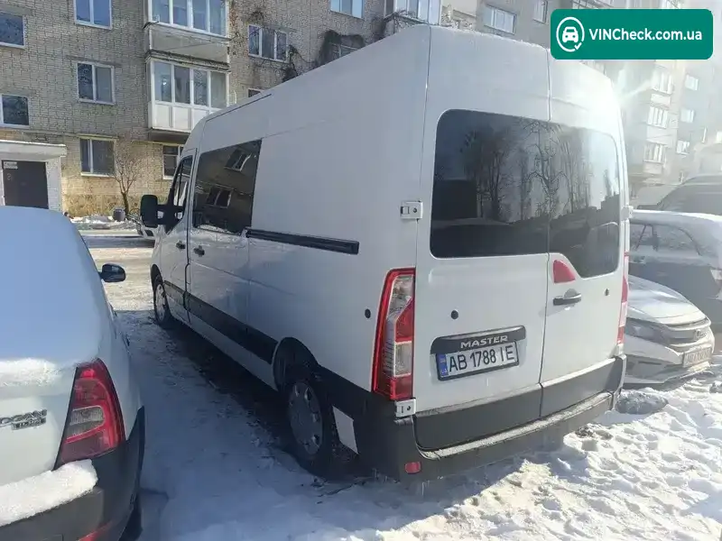 Renault Master 2017, фото з оголошення 2 з 10, VIN VF1MAF5VN55685353