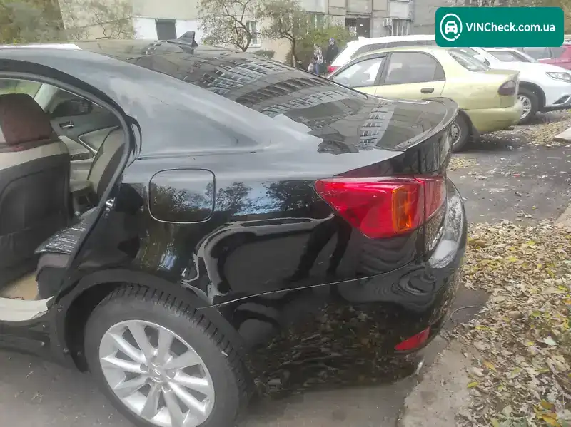 Lexus IS 2010, фото з оголошення 2 з 10, VIN JTHCF5C21A5043061