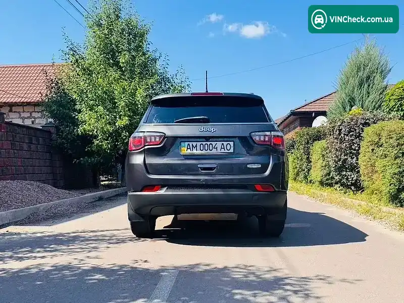 Jeep Compass 2018, фото з оголошення 2 з 11, VIN 3C4NJCBB7JT272553