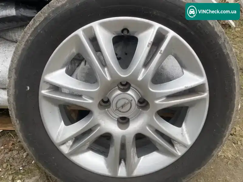 Opel Astra 2002, фото з оголошення 2 з 13, VIN W0L0TGF4825076291