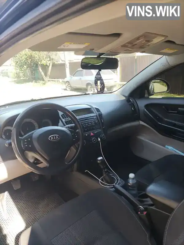 Kia Ceed 2008, фото з оголошення 2 з 21, VIN U5YFF23129L028427
