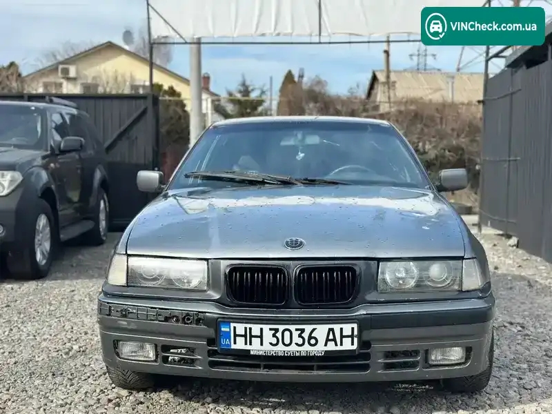 BMW 3 Series 1996, фото з оголошення 2 з 13, VIN WBACB51020AN20338