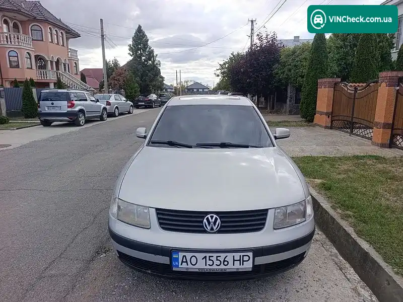 Volkswagen Passat 2000, фото з оголошення 2 з 20, VIN WVWZZZ3BZYP452448