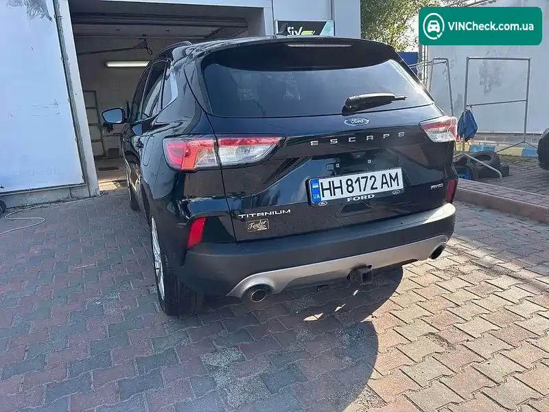 Ford Escape 2021, фото з оголошення 2 з 16, VIN 1FMCU9J92MUA79491