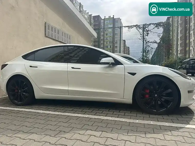 Tesla Model 3 2019, фото з оголошення 2 з 11, VIN 5YJ3E1EB9KF513928