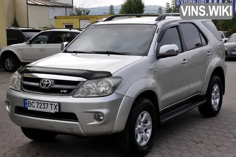 Toyota Fortuner 2006, фото з оголошення 2 з 21, VIN MR1YU59G860002198