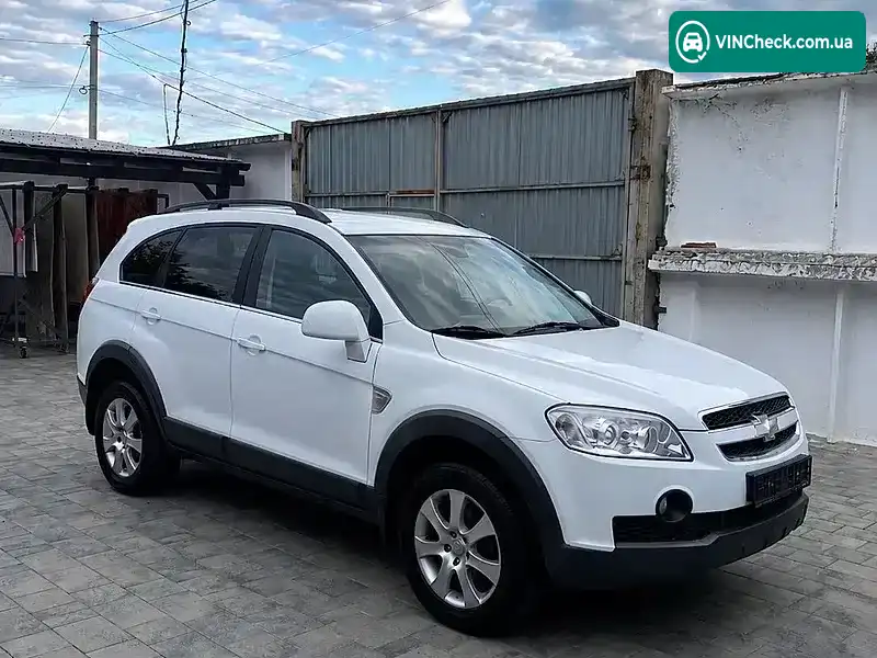 Chevrolet Captiva 2010, фото з оголошення 1 з 20, VIN KL1CG26FJAB044977