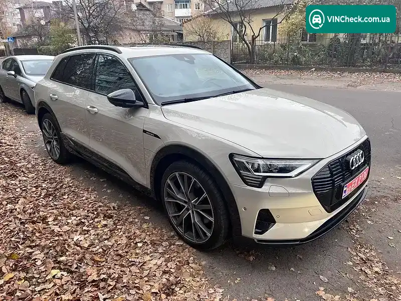 Audi e-tron 2019, фото з оголошення 2 з 20, VIN WAUZZZGE7LB016222