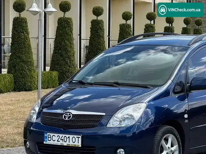 Toyota Corolla Verso 2001, фото з оголошення 2 з 20, VIN JTDEX28E200001843