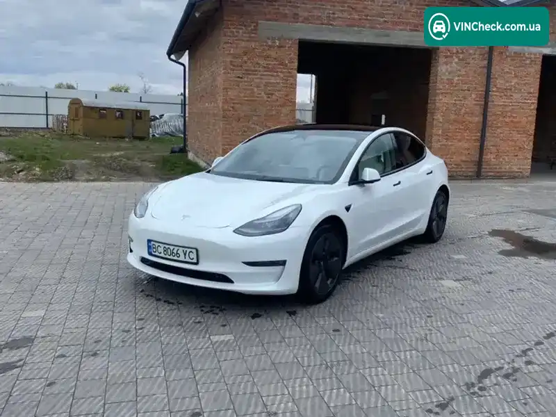 Tesla Model 3 2023, фото з оголошення 2 з 18, VIN 5YJ3E1EA9PF588482