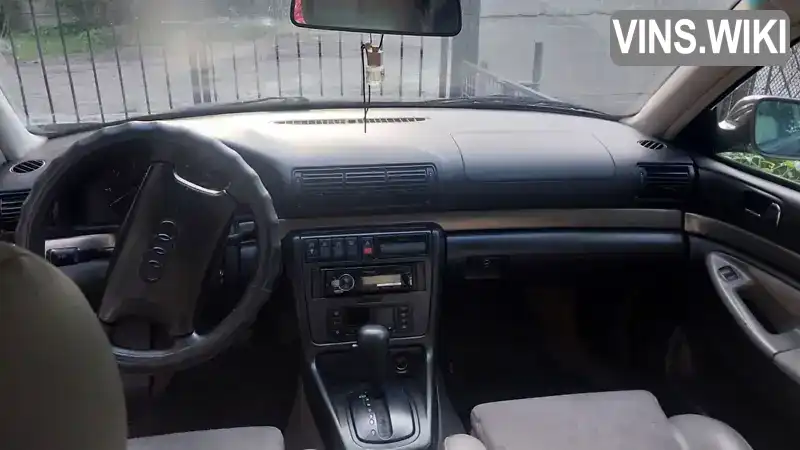Audi A4 1997, фото з оголошення 2 з 8, VIN WAUZZZ8DZVA222999