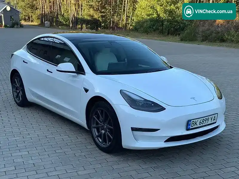 Tesla Model 3 2021, фото з оголошення 1 з 15, VIN 5YJ3E1EB0NF129945