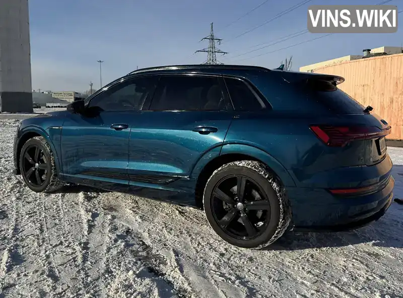 Audi e-tron 2019, фото з оголошення 1 з 21, VIN WA1LAAGE8KB017499