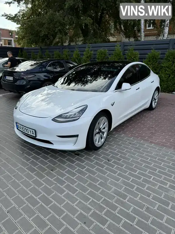Tesla Model 3 2018, фото з оголошення 2 з 21, VIN 5YJ3E1EA5JF010600