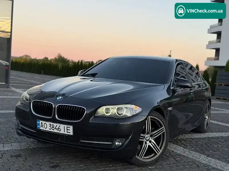BMW 5 Series 2012, фото з оголошення 1 з 14, VIN WBAFW11020DX11010