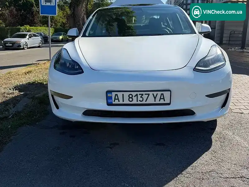 Tesla Model 3 2023, фото з оголошення 2 з 17, VIN 5YJ3E1EAXPF477973