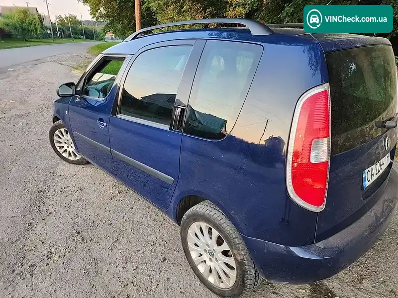 Skoda Roomster 2010, фото з оголошення 2 з 12, VIN TMBNM65J6B7008323