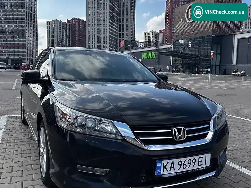 Honda Accord 2013, фото з оголошення 1 з 20, VIN 1HGCR2680DA703924