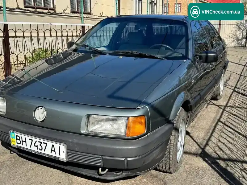 Volkswagen Passat 1988, фото з оголошення 1 з 12, VIN WVWZZZ31ZJE003504
