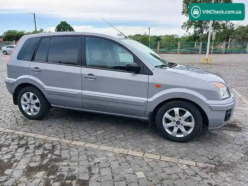 Ford Fusion 2011, фото з оголошення 2 з 8, VIN WF0UXXGAJUBC17419