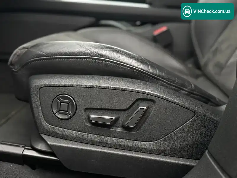 Audi e-tron 2019, фото з оголошення 1 з 20, VIN WAUZZZGE6LB018835
