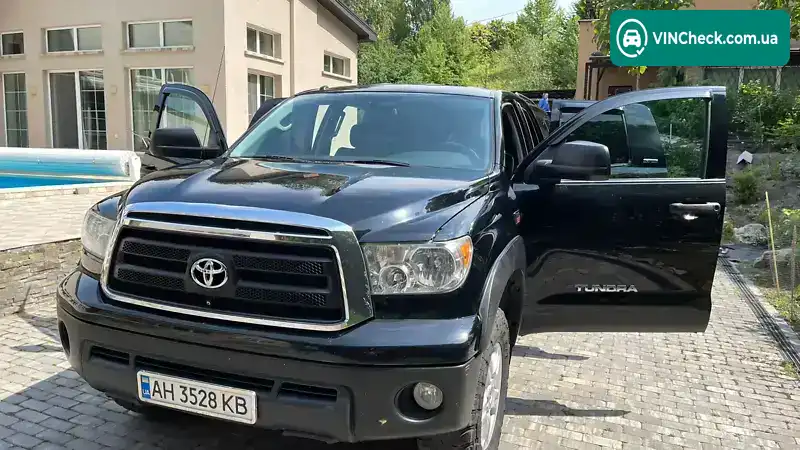 Toyota Tundra 2010, фото з оголошення 1 з 11, VIN 5TFUW5F10AX144766