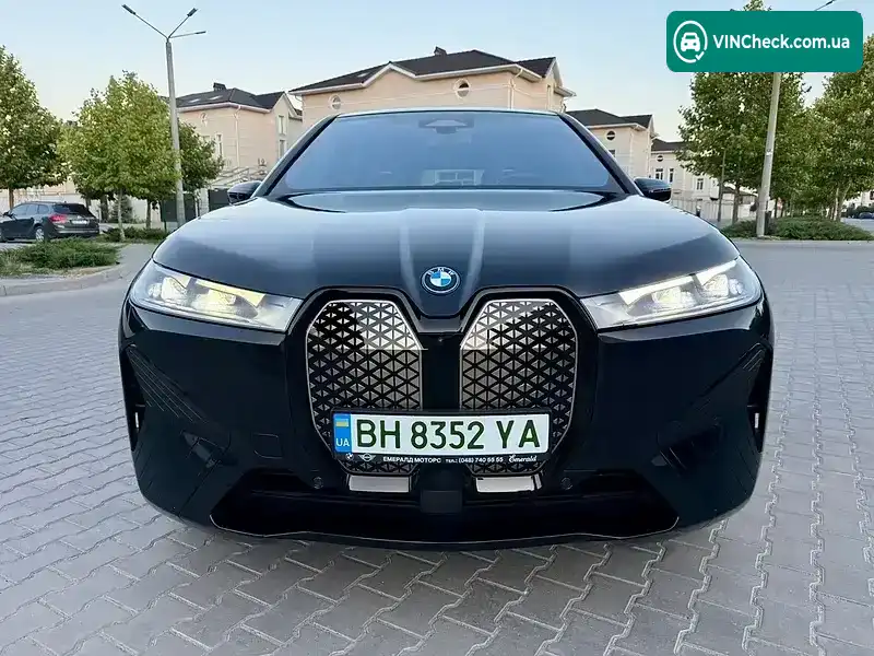 BMW iX 2022, фото з оголошення 2 з 20, VIN WB523CF09NCK51514