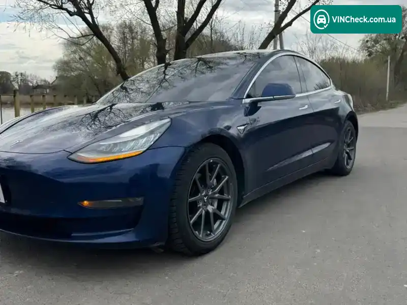 Tesla Model 3 2018, фото з оголошення 2 з 15, VIN 5YJ3E1EB3JF090066