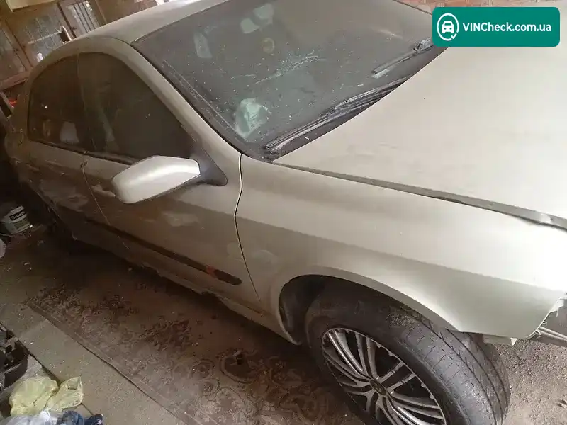 Renault Laguna 2002, фото з оголошення 2 з 17, VIN VF1BG0A0526589299