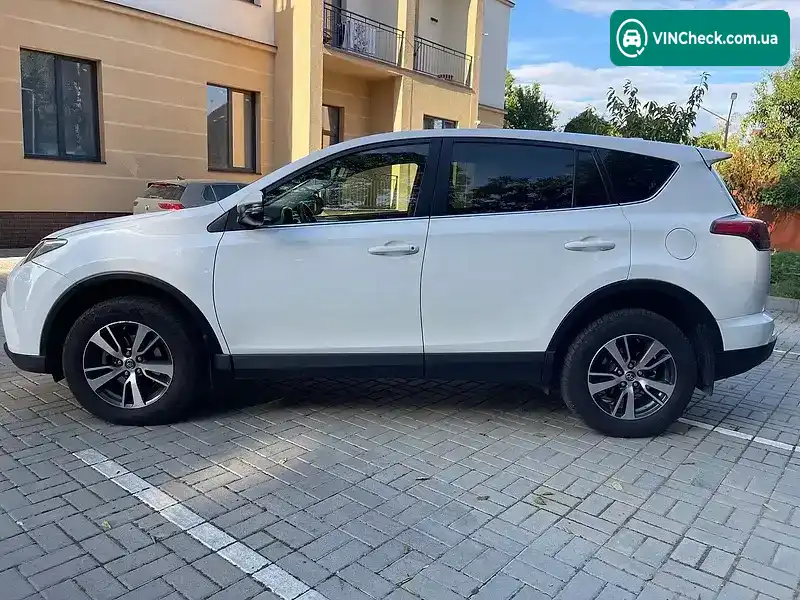 Toyota RAV4 2016, фото з оголошення 2 з 20, VIN JTMRBREV80D082806