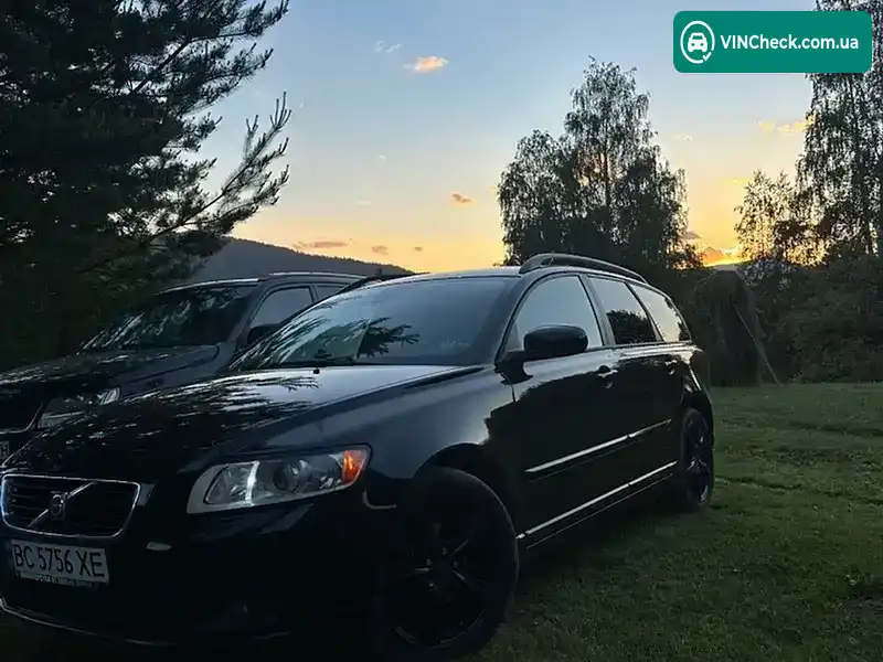Volvo V50 2008, фото з оголошення 1 з 11, VIN YV1MW765292470239