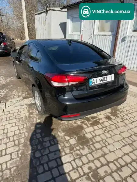 Kia Forte 2017, фото з оголошення 2 з 21, VIN 3KPFK4A77HE102616