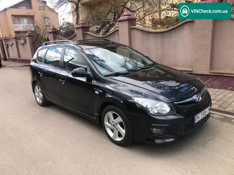 Hyundai i30 2010, фото з оголошення 2 з 21, VIN TMADB81SABJ054846