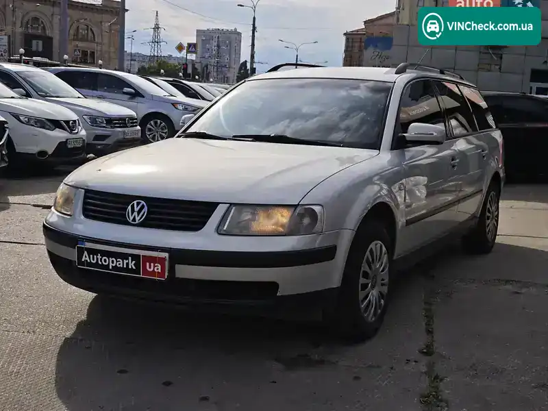 Volkswagen Passat 2000, фото з оголошення 1 з 20, VIN WVWZZZ3BZYE510552