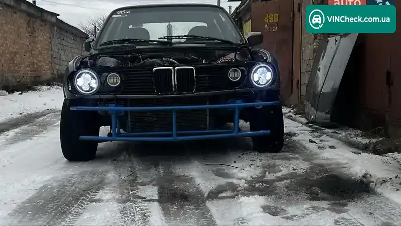 BMW 3 Series 1984, фото з оголошення 1 з 8, VIN WBAAC710201179152