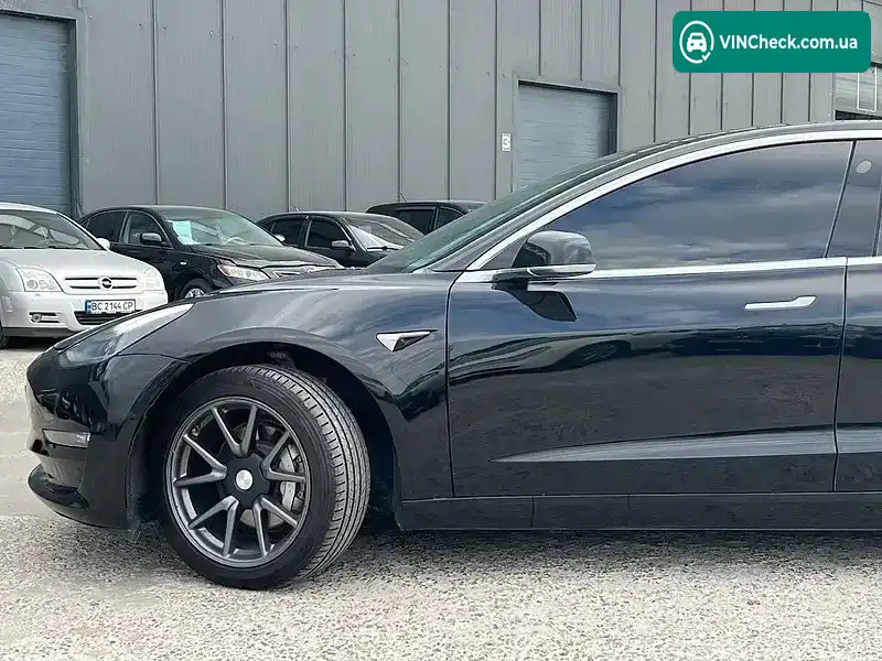 Tesla Model 3 2020, фото з оголошення 2 з 20, VIN 5YJ3E1EA4LF657587