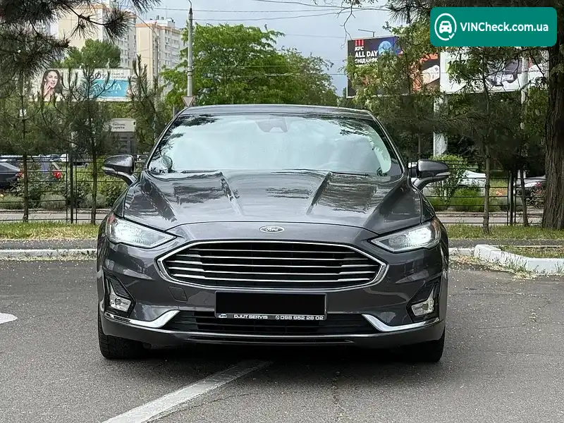 Ford Fusion 2019, фото з оголошення 2 з 16, VIN 3FA6P0SU9KR212488