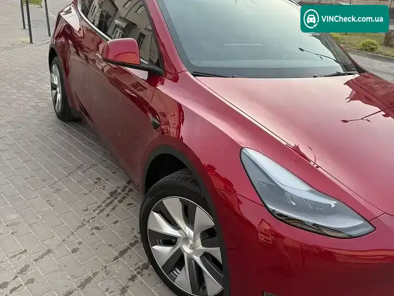 Tesla Model Y 2024, фото з оголошення 2 з 17, VIN 7SAYGDEE3RA224498