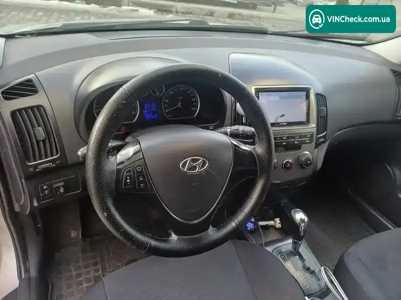Hyundai i30 2010, фото з оголошення 2 з 21, VIN TMADB81DBBJ038003