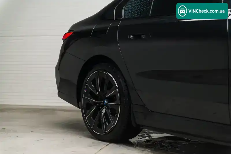 BMW i7 2023, фото з оголошення 2 з 21, VIN WBY51EJ080CM19466