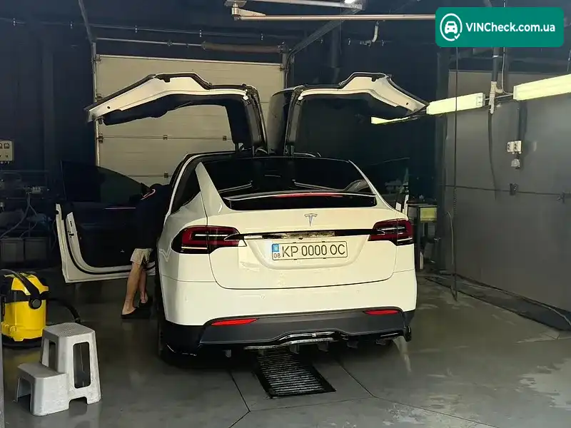 Tesla Model X 2022, фото з оголошення 2 з 12, VIN 7SAXCDE58NF342891